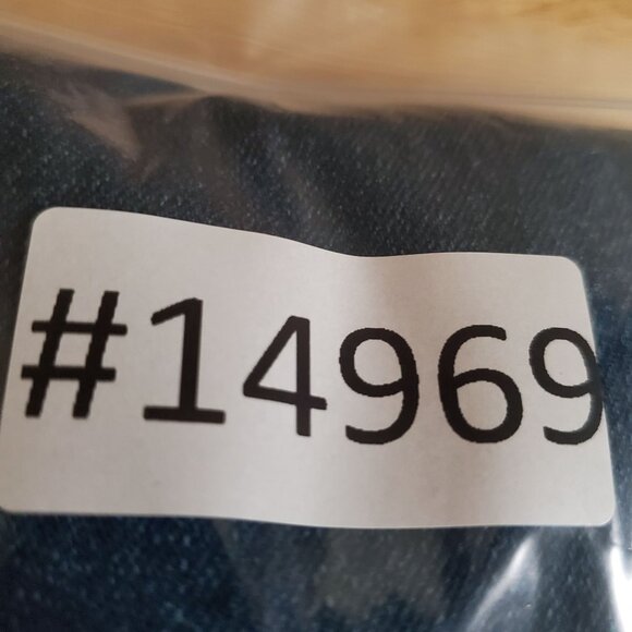 Maurices Jeans Womens Size 6 Blue Distressed Skinny Stretch Denim - Picture 12 of 12